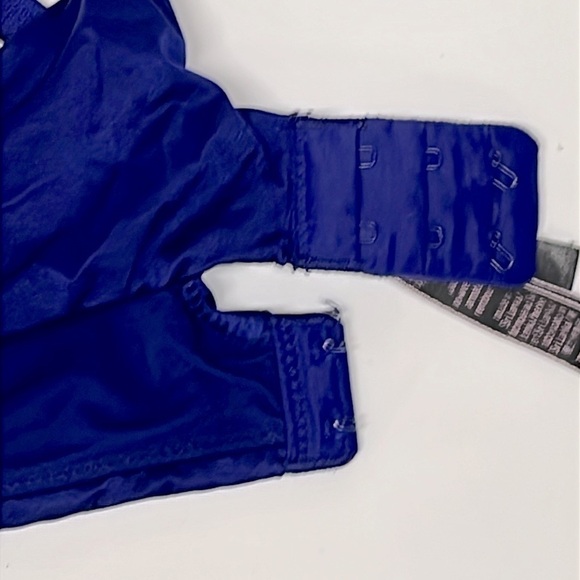 Victoria’s Secret so obsessed padded no wire bra 36D Royal Purple - Picture 11 of 11